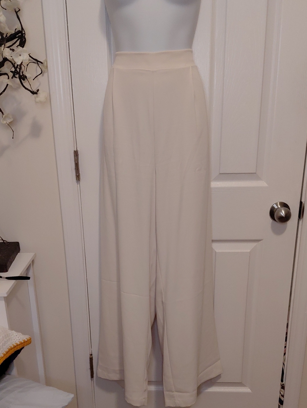 MELLODAY High-Waist Wide-Leg Pants in Cream